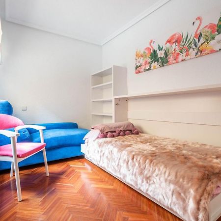Bonita Habitacion Con Balcon Villaviciosa de Odón Dış mekan fotoğraf
