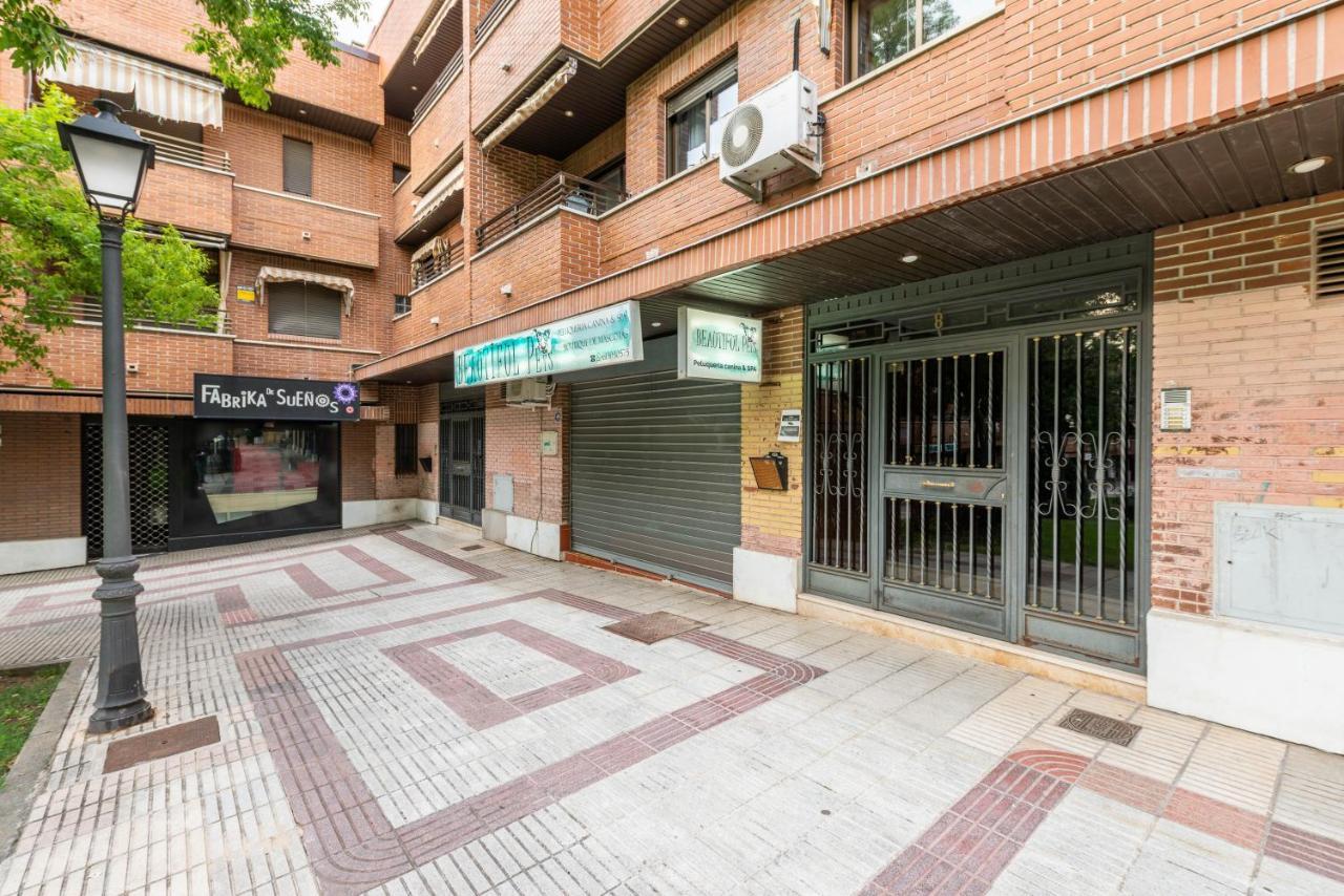Bonita Habitacion Con Balcon Villaviciosa de Odón Dış mekan fotoğraf