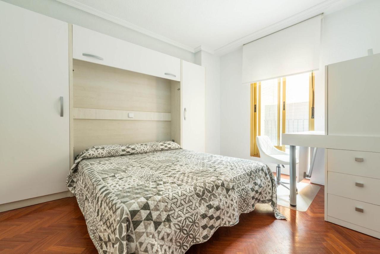 Bonita Habitacion Con Balcon Villaviciosa de Odón Dış mekan fotoğraf