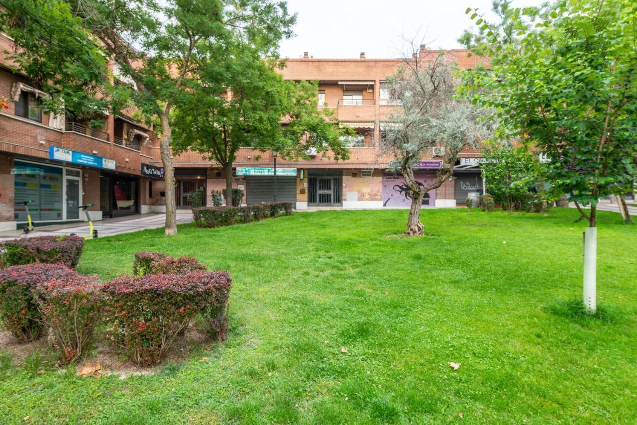 Bonita Habitacion Con Balcon Villaviciosa de Odón Dış mekan fotoğraf