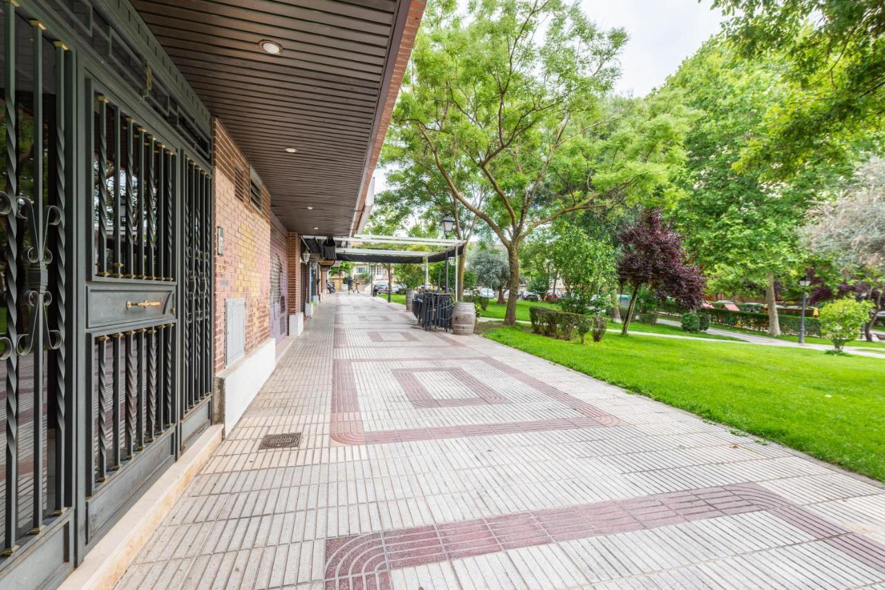Bonita Habitacion Con Balcon Villaviciosa de Odón Dış mekan fotoğraf